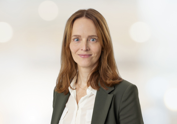 Caroline Lindgren, Chefsjurist och inköpsdirektör